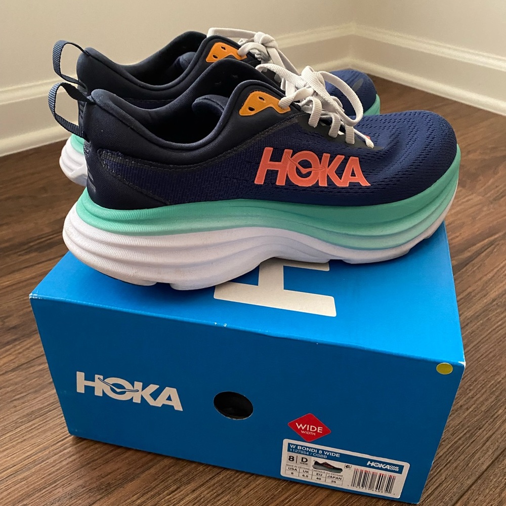 Hoka Bondi 8 Wide 8D Womens Sneakers